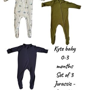 Kyte Baby footie 3 Piece Set - 0-3 months. Jurrasic-Olive-Navy